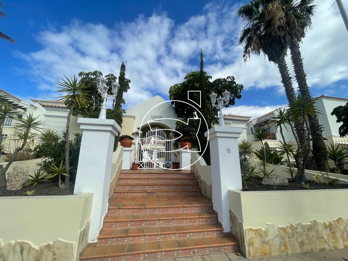 Villa zum Kauf 550.000 € 5 Zimmer 120 m²<br/>Wohnfläche 155 m²<br/>Grundstück Los Cristianos 38650