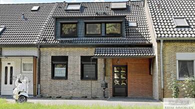 Reihenmittelhaus zum Kauf 579.000 € 6 Zimmer 122,7 m² 218 m² Grundstück Garath Düsseldorf  Garath 40595