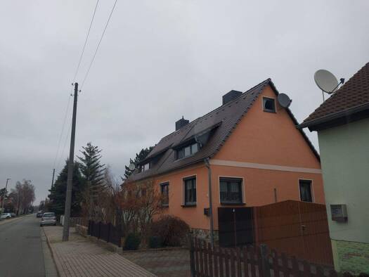 Einfamilienhaus zum Kauf 247.500 € 1 Zimmer 86,8 m² 1.376 m² Grundstück Merseburg 06217