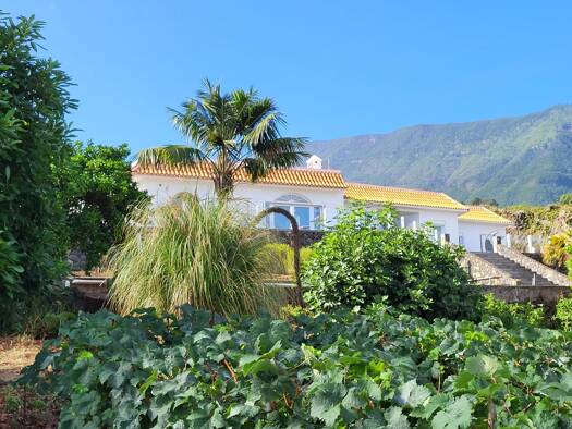 Einfamilienhaus zum Kauf provisionsfrei 850.000 € 6 Zimmer 258 m² 19.423 m² Grundstück Los Realejos 38413