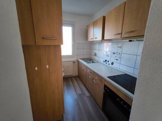 Wohnung zur Miete 310 € 3 Zimmer 58,3 m² 2. Geschoss Am Stadion 11 Regis-Breitingen 04565