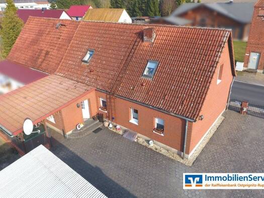Doppelhaushälfte zum Kauf 285.000 € 5 Zimmer 133 m² 2.590 m² Grundstück frei ab 01.01.2027 Lellichow Kyritz 16866