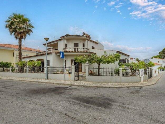 Einfamilienhaus zum Kauf 945.000 € 7 Zimmer 428 m² Grundstück Loulé 8100