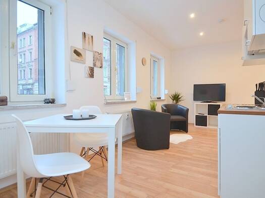 Wohnung zur Miete Wohnen auf Zeit 670 € 1 Zimmer 25 m² frei ab 01.01.2026 Südstadt Fürth 90763