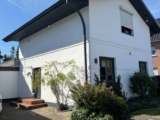 Einfamilienhaus zum Kauf 439.000 € 5 Zimmer 114 m² 735 m² Grundstück Pinneberg-Nord 25421
