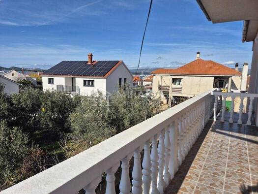 Wohnung zur Miete 600 € 2 Zimmer 40 m² 1. Geschoss Murter Murter-Kornati