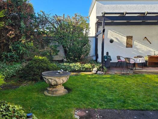 Reihenhaus zur Miete 2.600 € 5 Zimmer 130 m² 346 m² Grundstück frei ab 01.07.2026 Ippendorf Bonn 53127