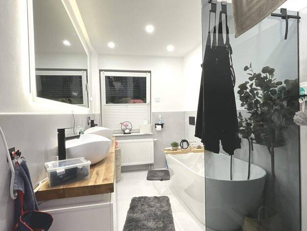 Mehrfamilienhaus zum Kauf 499.900 € 8 Zimmer 220 m² 2.260 m² Grundstück Frankenhain Berkatal 37297