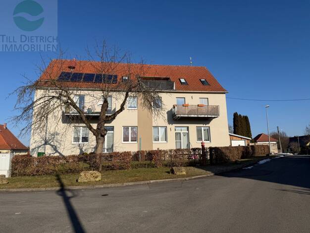 Mehrfamilienhaus zum Kauf als Kapitalanlage geeignet 539.000 € 430 m² 930 m² Grundstück Stressenhausen Straufhain 08646