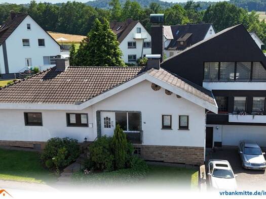 Einfamilienhaus zum Kauf 299.000 € 6 Zimmer 266 m² 917 m² Grundstück Reichensachsen Wehretal 37287