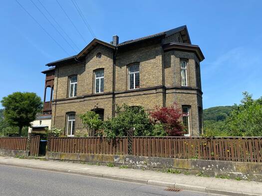 Haus zum Kauf als Kapitalanlage geeignet 485.000 € 16 Zimmer 325 m² 1.383 m² Grundstück Langenberg Velbert 42555