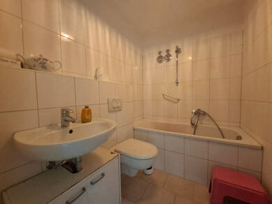 Wohnung zur Miete nur mit Wohnberechtigungsschein 306 € 1 Zimmer 33,4 m² 8. Geschoss frei ab 01.07.2025 Senftenberger Ring 12 Märkisches Viertel Berlin 13439