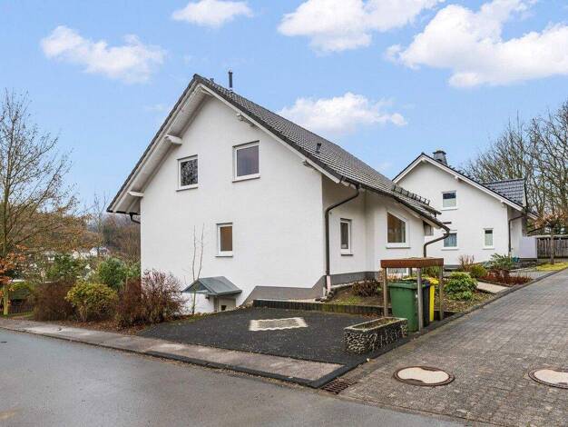 Einfamilienhaus zum Kauf 429.500 € 8 Zimmer 191 m² 1.023 m² Grundstück frei ab sofort Maumke Lennestadt 57368