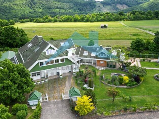 Einfamilienhaus zum Kauf 429.900 € 8 Zimmer 286,5 m² 2.125 m² Grundstück Dodenau Battenberg (Eder) / Dodenau 35088