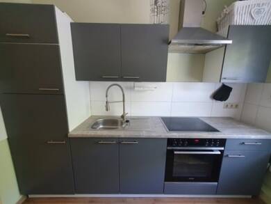 Wohnung zur Miete 380 € 3 Zimmer 67,8 m² 1. Geschoss frei ab 01.10.2025 Seehäuser Weg 85 Oschersleben Oschersleben 39387