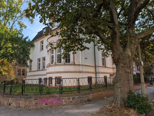 Mehrfamilienhaus zum Kauf als Kapitalanlage geeignet 890.000 € 12 Zimmer 750 m² 916 m² Grundstück Innenstadt Halle (Saale) 06108