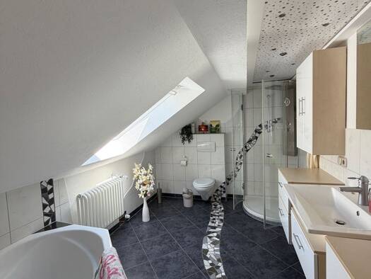 WG-Zimmer zur Miete 400 € 16 m² Geschoss 3/3 frei ab sofort Breitenborn Gründau 63584