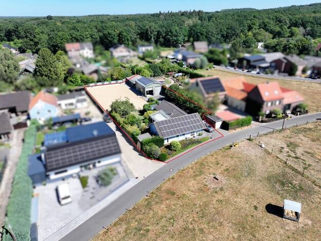 Einfamilienhaus zum Kauf 530.000 € 2.225 m² Grundstück Birgelen Wassenberg 41849