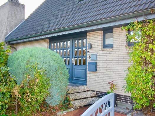 Einfamilienhaus zum Kauf 649.000 € 5 Zimmer 115 m² 381 m² Grundstück frei ab sofort Schenefeld 22869