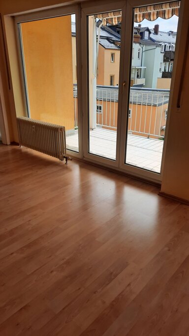 Wohnung zur Miete 512 € 3 Zimmer 85,4 m² 3. Geschoss Beethovenstraße 1 Innenstadt Riesa 01587