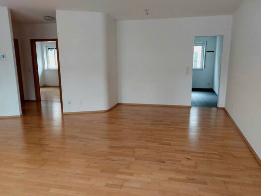 Wohnung zur Miete 950 € 3 Zimmer 81 m² Geschoss 1/2 frei ab sofort Innenstadt Trier 54290