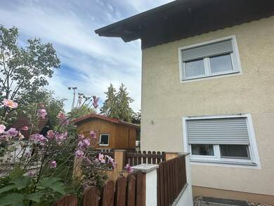 Wohnung zum Kauf 285.000 € 4 Zimmer 114 m² Dachgeschoss Wörth Wörth an der Donau 93086