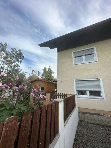 Wohnung zum Kauf 285.000 € 4 Zimmer 114 m² Dachgeschoss Wörth Wörth an der Donau 93086