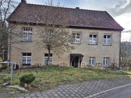 Haus zum Kauf 88.000 € 7 Zimmer 126 m² 607 m² Grundstück frei ab sofort Heimbach 55779
