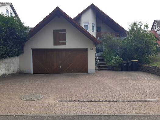 Wohnung zur Miete 790 € 3,5 Zimmer 81 m² Geschoss 1/2 frei ab 01.10.2026 Bürg Neuenstadt am Kocher 74196