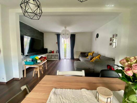 Haus zum Kauf 379.000 € 4 Zimmer 105 m² 301 m² Grundstück Wachendorf Cadolzburg 90556