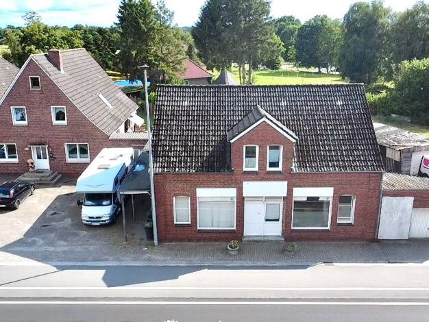 Mehrfamilienhaus zum Kauf 359.000 € 14 Zimmer 300 m² 1.000 m² Grundstück Walle Aurich 26605