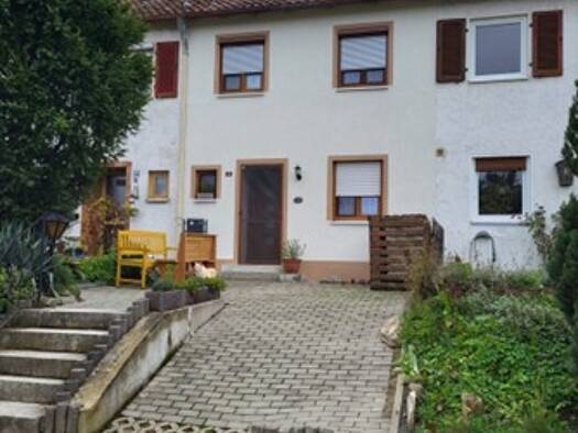 Reihenhaus zum Kauf provisionsfrei 259.000 € 4,5 Zimmer 125 m² Neustadt Neustadt an der Aisch 91413