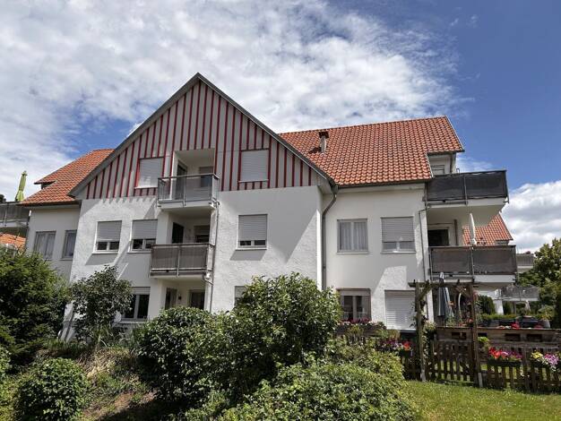 Wohnung zum Kauf 75.000 € 3 Zimmer 61,4 m² Dachgeschoss, 2. Geschoss Oberhaßlauerstraße 10 Silberstraße Wilkau-Haßlau 08112