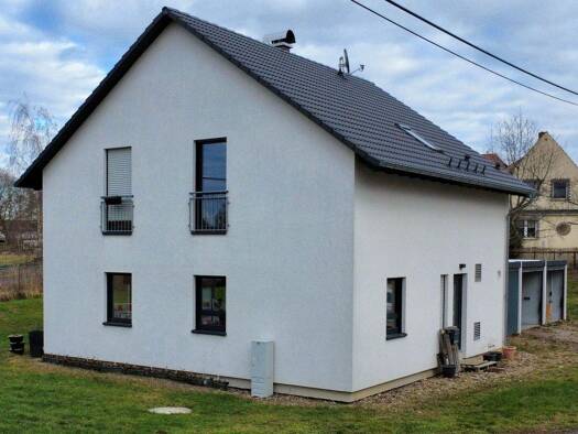 Einfamilienhaus zum Kauf 407.000 € 4 Zimmer 154,2 m² 1.020 m² Grundstück Neukirchen Reinsberg 09629