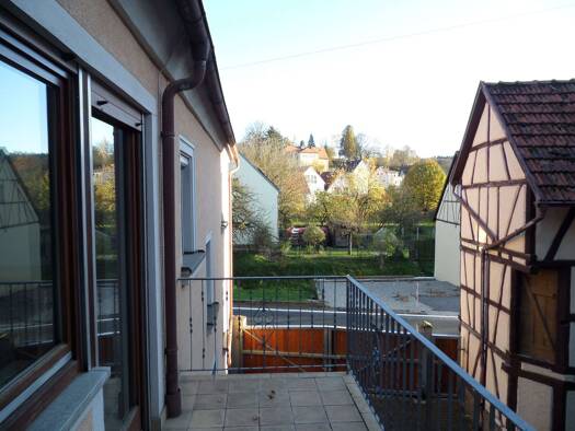 Wohnung zur Miete 780 € 6 Zimmer 130 m² Geschoss 1/2 frei ab 01.02.2027 Steinbach Altertheim 97237