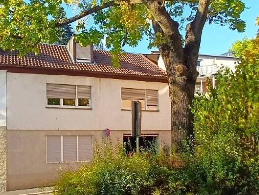 Bungalow zum Kauf provisionsfrei 599.000 € 4 Zimmer 132 m² 180 m² Grundstück frei ab sofort Lindleinstraße 1 b Grombühl Würzburg 97080