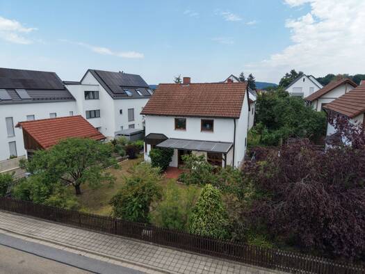 Einfamilienhaus zur Miete 1.100 € 4 Zimmer 110 m² 480 m² Grundstück Neumarkt Neumarkt in der Oberpfalz 92318