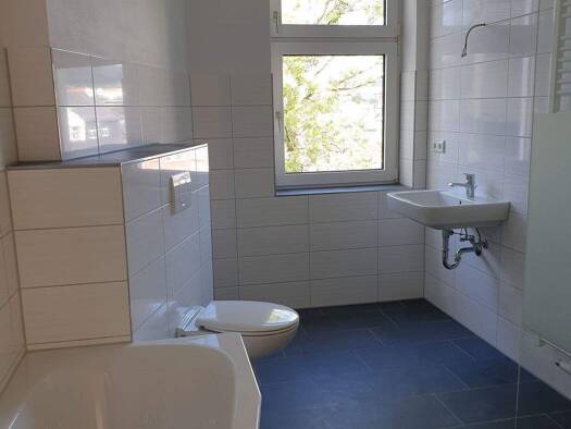 Wohnung zur Miete 795 € 5 Zimmer 120 m² 1. Geschoss frei ab sofort Aue 08280
