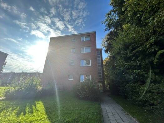 Wohnung zur Miete 479 € 3 Zimmer 65,6 m² 1. Geschoss frei ab 30.10.2026 Weidenstraße 37 Aldenburg Wilhelmshaven 26389