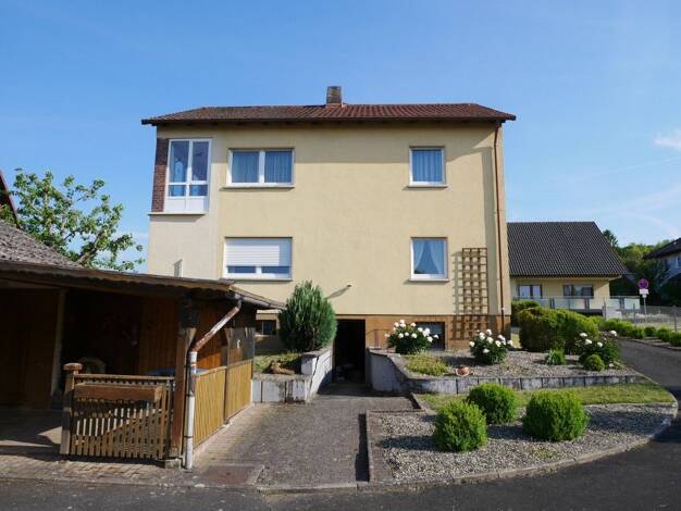 Einfamilienhaus zum Kauf 210.000 € 7 Zimmer 130 m² 1.149 m² Grundstück Windheim Münnerstadt / Windheim 97702