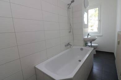Wohnung zur Miete 299 € 2 Zimmer 45,5 m² EG Max-Planck-Straße 6 Wasserberg - Nord Freiberg 09599