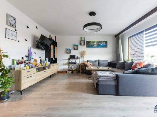 Wohnung zum Kauf 435.000 € 4 Zimmer 95,9 m² 1. Geschoss Neumarkt am Wallersee 5202