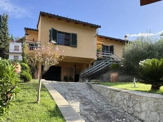 Haus zum Kauf 1.200.000 € 350 m² 1.000 m² Grundstück Bagno a Ripoli 50012