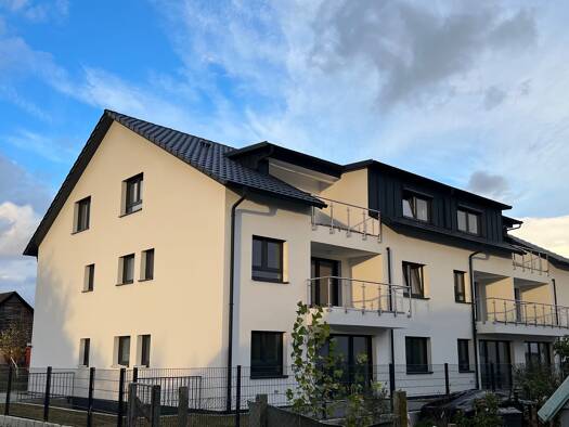 Wohnung zur Miete 1.050 € 4 Zimmer 98 m² Geschoss 1/3 frei ab 01.10.2026 Römerstraße 7 Goldscheuer Kehl 77694