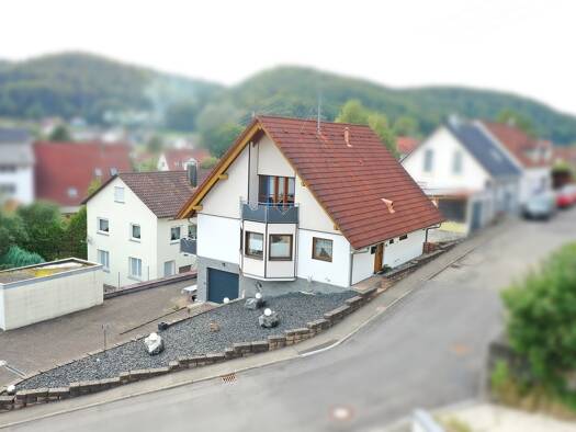 Einfamilienhaus zum Kauf 295.000 € 4 Zimmer 93 m² 366 m² Grundstück Gauselfingen Burladingen 72393