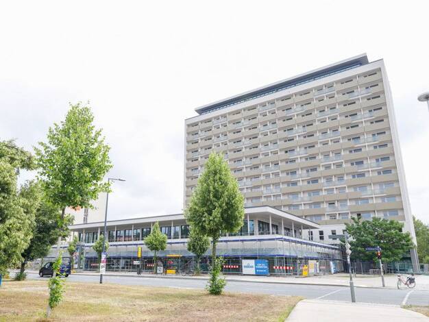 Wohnung zur Miete - Erstbezug 1.170 € 4 Zimmer 85,2 m² 8. Geschoss frei ab 01.01.2026 Grunaer Straße 5 Pirnaische Vorstadt Dresden-Pirnaische Vorstadt 01069