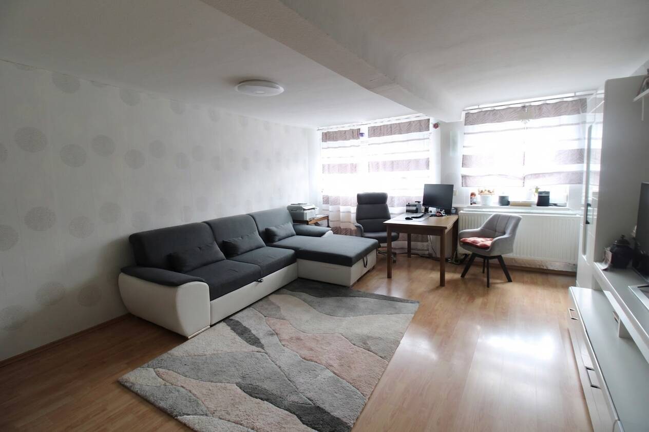 Immobilie in Oberndorf am Neckar - Renovierungsbedürftiges Haus in Oberndorf am Neckar (Aistaig) - Bild 1