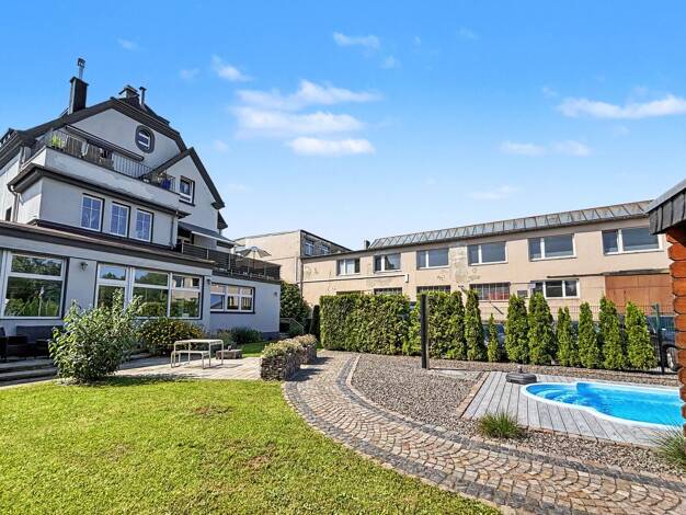 Wohnung zum Kauf 549.000 € 5 Zimmer 206 m² Vohwinkel Vohwinkel 42327