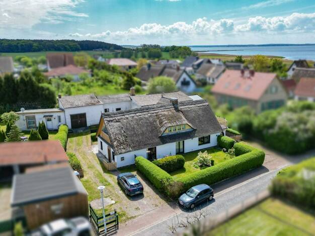 Einfamilienhaus zum Kauf 390.000 € 10 Zimmer 267,2 m² 1.332,2 m² Grundstück Ückeritz 17459
