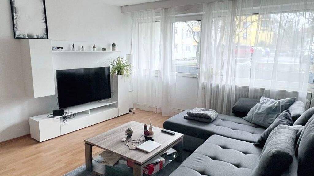 Wohnung zur Miete 520 € 2 Zimmer 63 m² EG frei ab sofort Coburg 96450